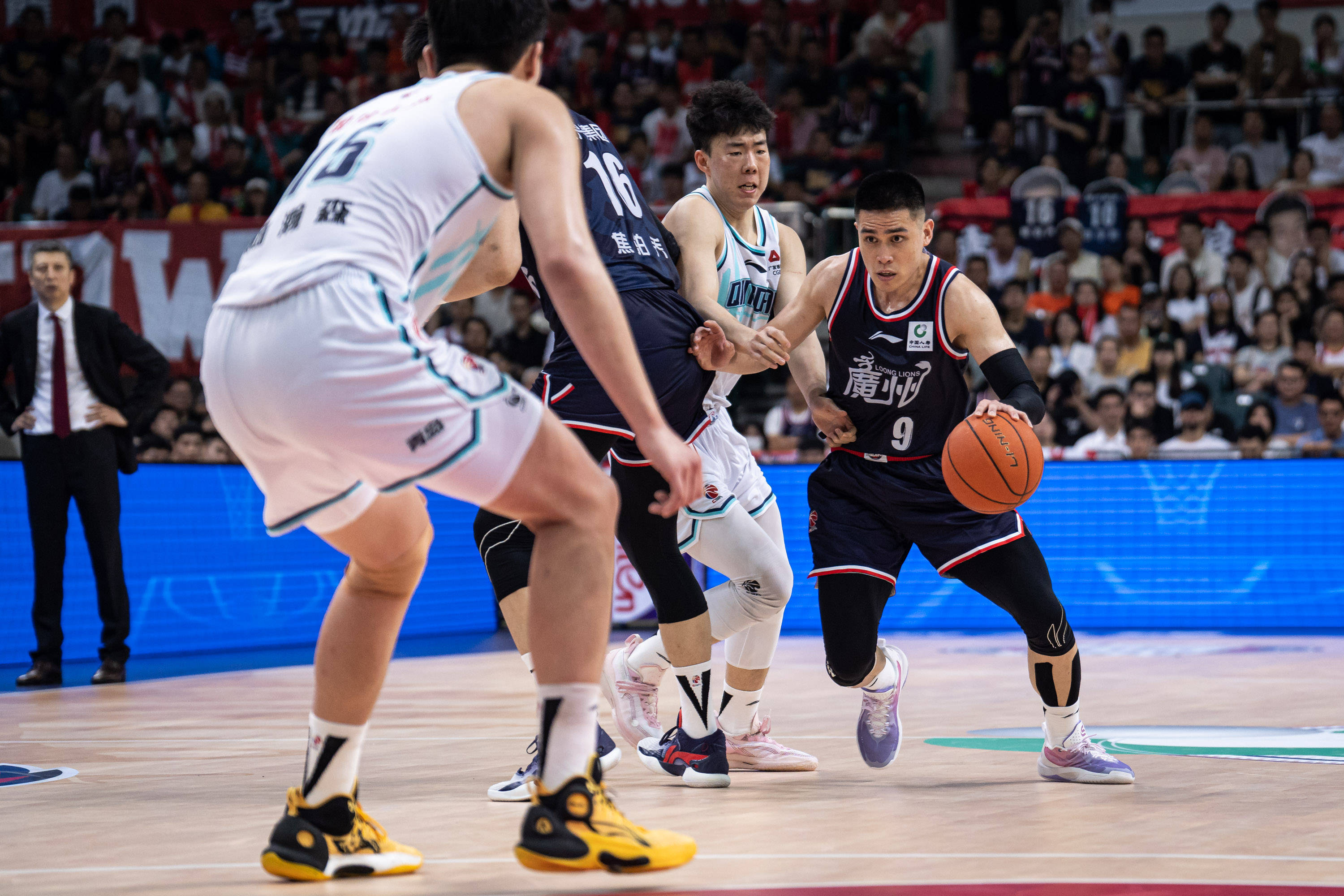 希勒到哈里 希勒到哈里